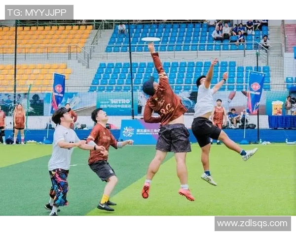 南京飞盘队包夹战术解析与飞盘运动的魅力探讨